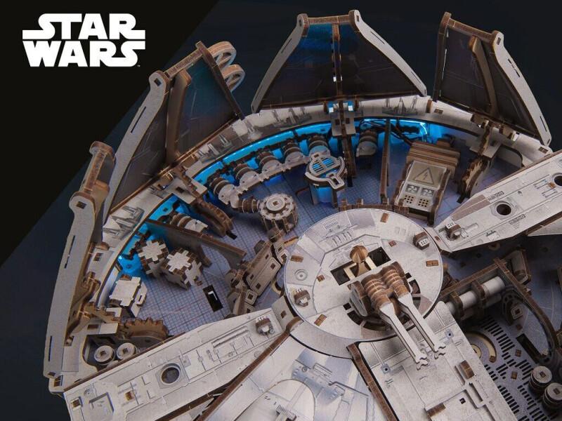 Ugears 3D dřevěná mechanická skládačka Star Wars Millennium Falcon